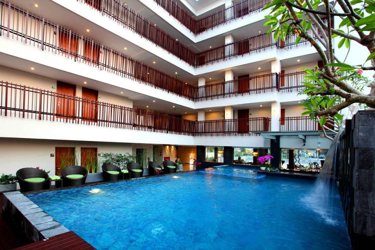 Sun Royal Hotel Kuta  Exterior photo